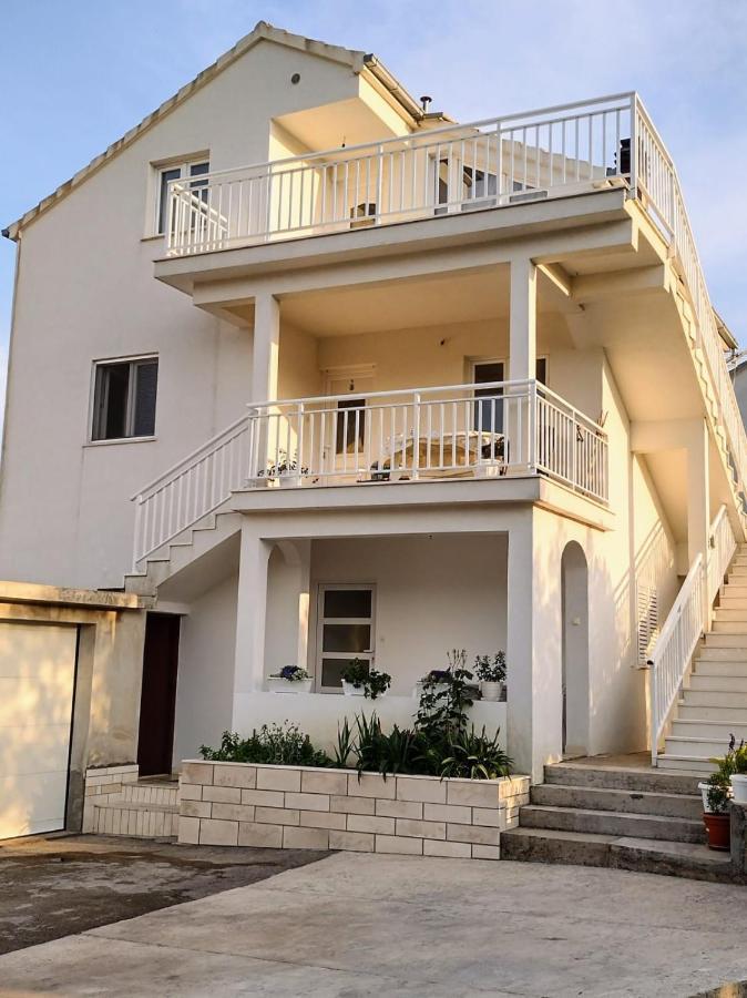 Apartment Marko กอร์จูลา ภายนอก รูปภาพ